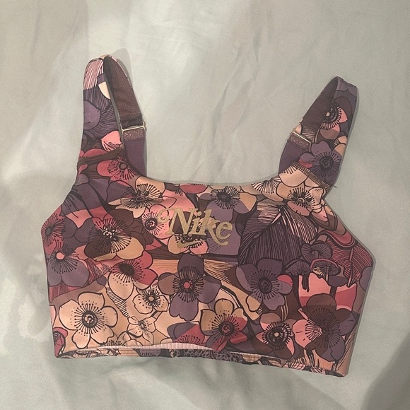 Nike Multicolor Floral Sports Bra - Picture 1 of 4